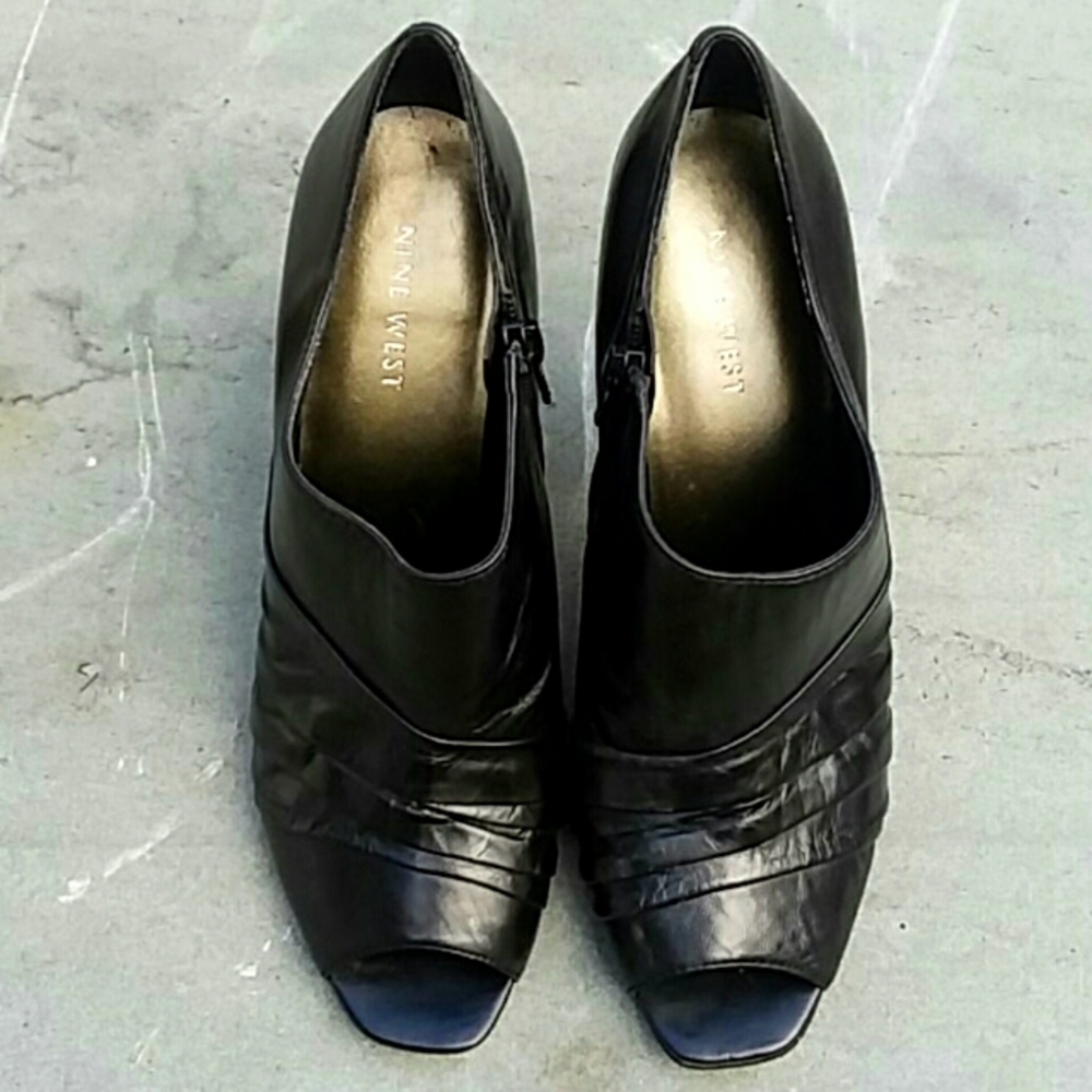 Nine West Shooties